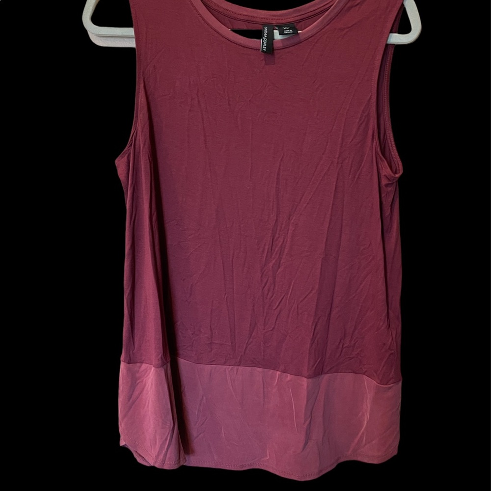 Wine colored sleeveless tunic